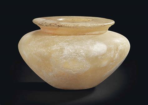 egyptian alabaster jar early dynastic  kingdom   dynasty