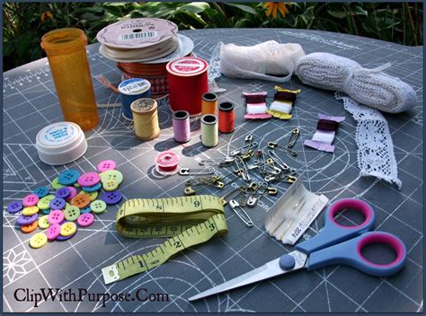 sewing   skill   preppers preparedness