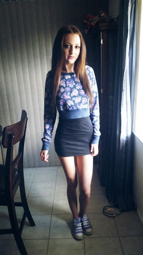 tw pornstars kendra cole twitter my outfit today ootd photoshoot miniskirt flowers 11