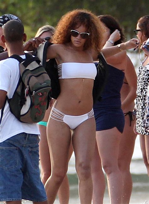 Sexy Rihanna En Bikini En Barbados Muchas Fotos Espectaculos Tv Tu