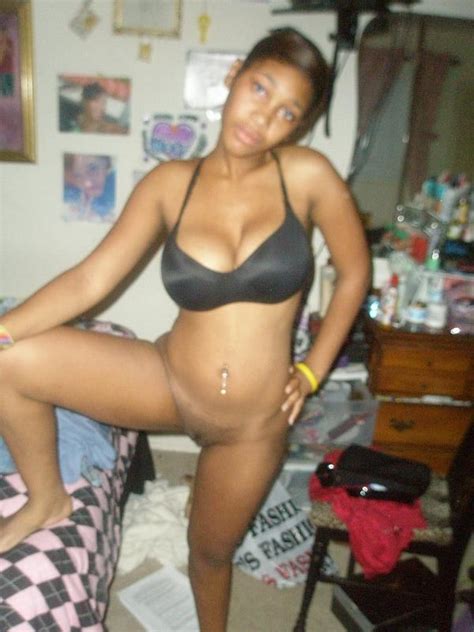 011 01255 99377619 123 1009lo in gallery amateur ebony teen posing nude at home homemade