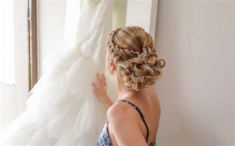 de bruidsjurk tips bij het uitzoeken van je trouwjurk weddingplanner  memory factory