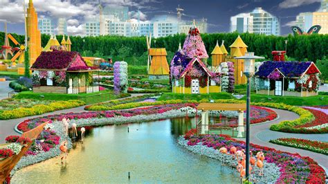 worlds largest natural flower park dubai miracle garden