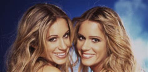 Vivid Signs Identical Twins Lacey And Lyndsey Love Avn