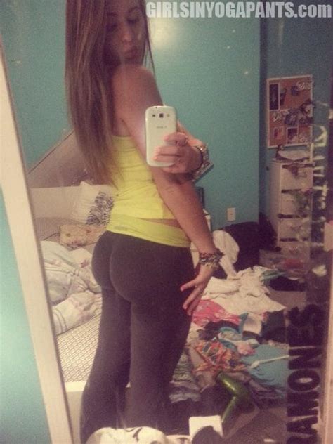 18 year old showing off her ass in yoga pants girls in yoga pants
