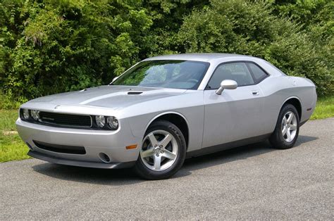 dodge challenger car pictures engine review