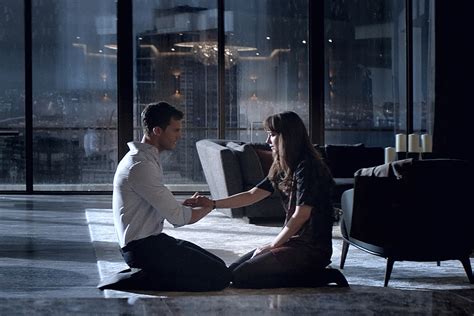 New ‘fifty Shades Darker’ Trailer Has Shower Sex And Light Elevator
