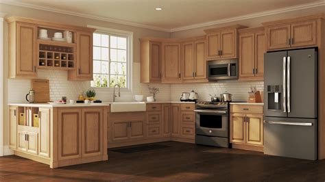 guide  buying  kitchen cabinets  saving money