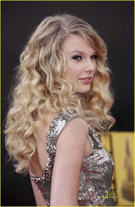 amazing hairstyles  curly hair  girls taylor swift hair long hair styles curly girl