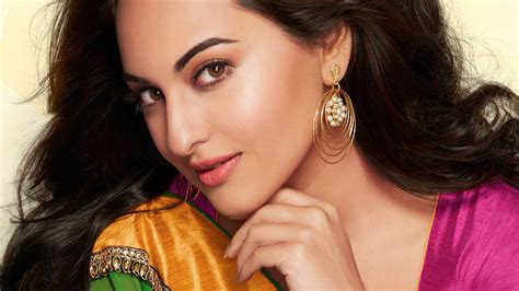 3840x2160 Sonakshi Sinha 7 4k Hd 4k Wallpapers Images Backgrounds