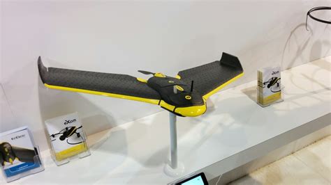 parrot showed    ebee drone  ces techfaster
