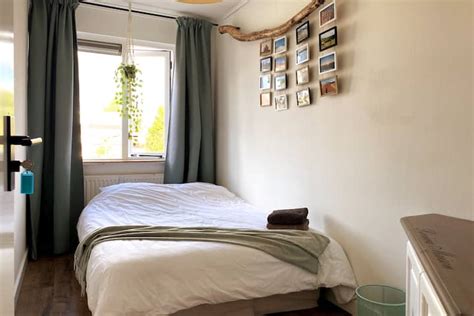 cozy room  amsterdam  parking houses  rent  purmerend noord holland