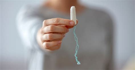 Woman Teaches Teen Sister How To Use A Tampon Aita