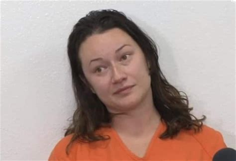 Woman Accused Of Sending Man 65 000 Text Messages After One Date The