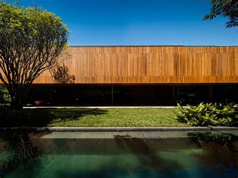 perfect poise  brazilian house designed   ramp   art collection sao paulo sao