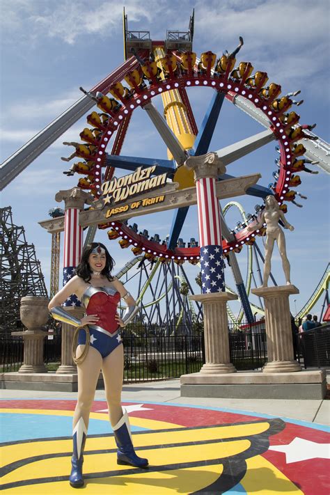 Wonder Woman Lasso Of Truth Swings Into Great Heights At Six Flags