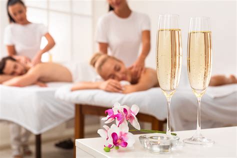 Recharge And Reconnect With A 60 Min Couples Massage T Card