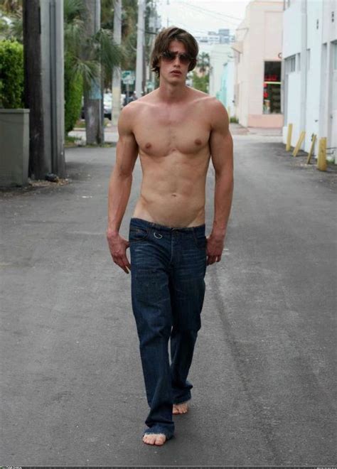 shirtless male athletic bare feet low rise jeans v shape photo 4x6 pinup p249 men pinterest