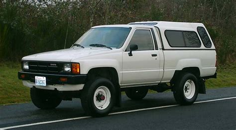 nice price or crack pipe 25k mile 1985 toyota 4wd truck