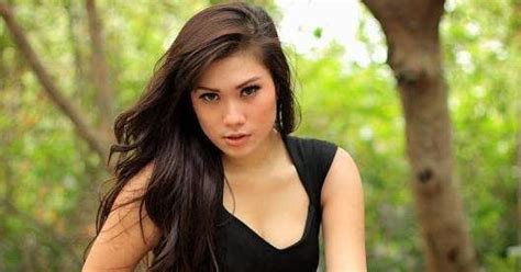 Star Hd Photos Indonesian Sexy Girls Foto Cewek Looking Handsome