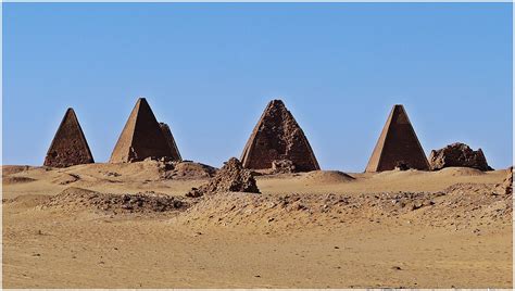 nubische pyramiden bei karima foto bild africa eastern africa sudan bilder