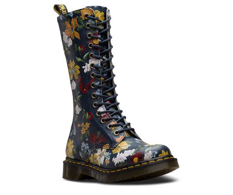 darcy floral aw  official fr dr martens store oxfords bold fashion fashion shoes