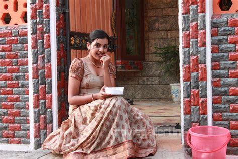 Divya Nagesh Latest Hot Stills Actress Divya Nagesh Photo Gallery