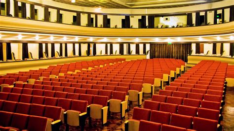 cine teatro espanol rassegna arquitectura  equipamientos