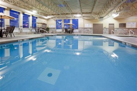 swim in our wonderful and relaxing indoor heated pool picture of