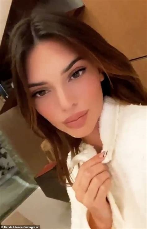 Kendall Jenner Shares Her Perfect Supermodel Pout In Gorgeous New