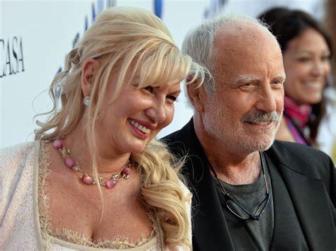 richard dreyfuss wife arrested for alleged drink driving and hit and run the independent