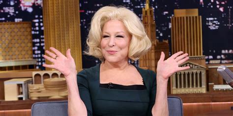Bette Midler Tweets About Justin Bieber S Nude Pic