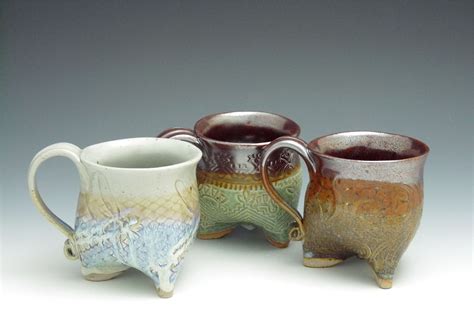 handbuilt tripod mugs interiordesignandceramics