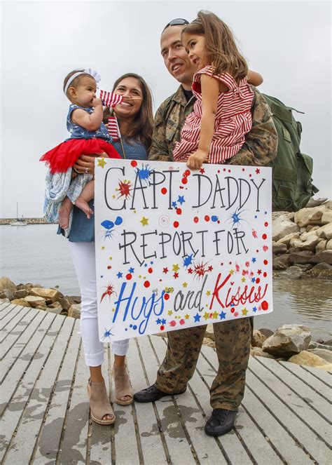 97 sign ideas for military homecomings military