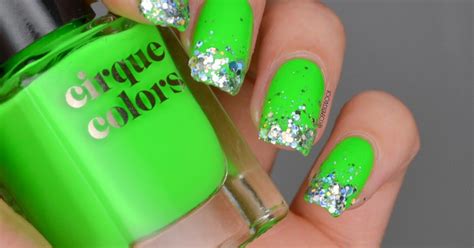 nails  easy  neon green cbbxmanimonday cosmetic proof