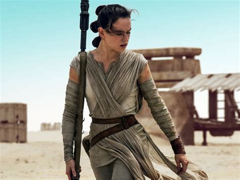 There S A Convincing Star Wars Theory About Rey S Dark Side Heritage