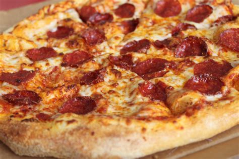 The Uk S 10 Most Popular Pizza Toppings Papa John S