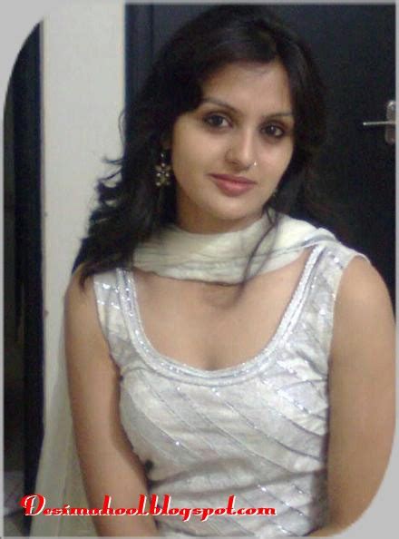pakistan college girls showing indian boobs pictures hot