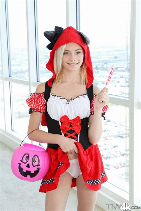 maddy rose in trick or treat on tiny4k