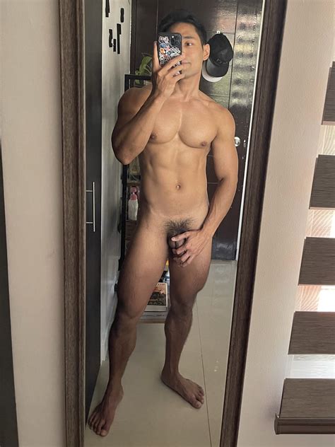 Paolo Amores Nude Photos Photo 5