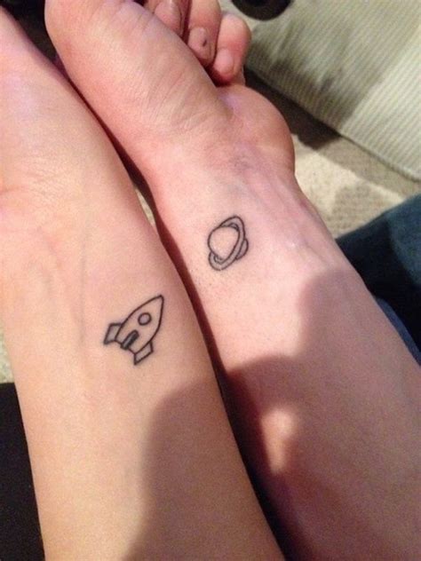 tatouage couple  idees pour trouver le tatouage en commun ideal tatouage tatouage couple