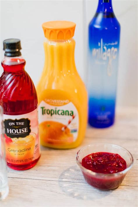 simple cranberry tequila sunrise cocktail recipe beginnerfood