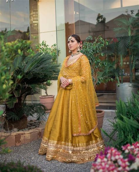 Mustard Yellow Lehenga Pakistani Bridal Dresses Simple Pakistani
