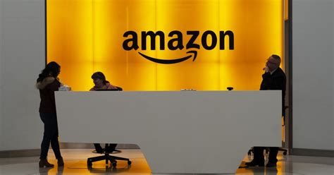 amazon hosting career day today   seeks  fill  roles