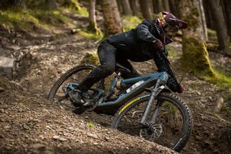 enduro mountain bikes reviewed  rated  experts mbr