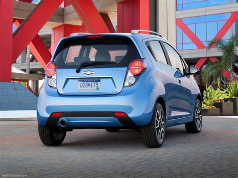 chevrolet beat  spark  usa detailed features  official