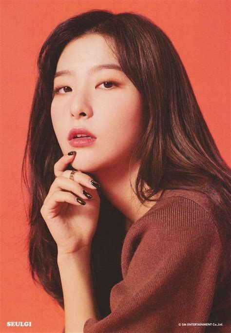 Kang Seul Gi Season S Greetings 2019 Red Velvet Photoshoot Red