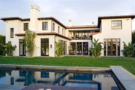 spanish influences  elegancy   californian house