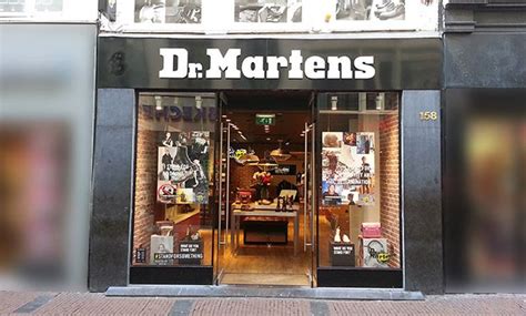 dr martens shop amsterdam google zoeken dr martens amsterdam interieur