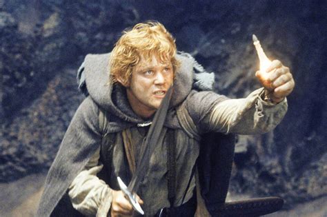 sean astin rings in a busy year with a visit to wizard con philly
